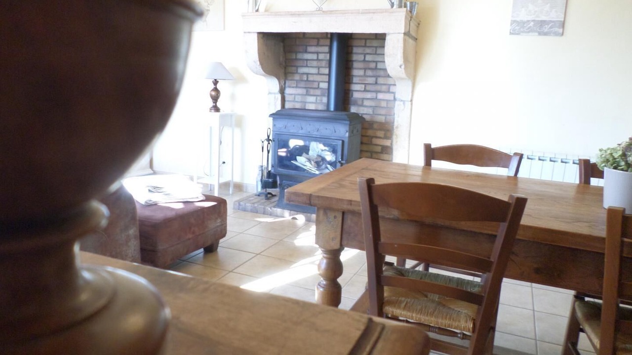 Photo of Others in Emeringes