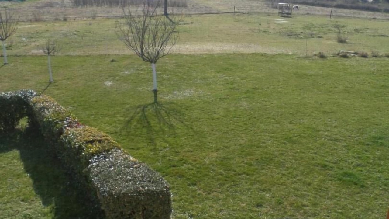 Photo of Outdoor in Emeringes