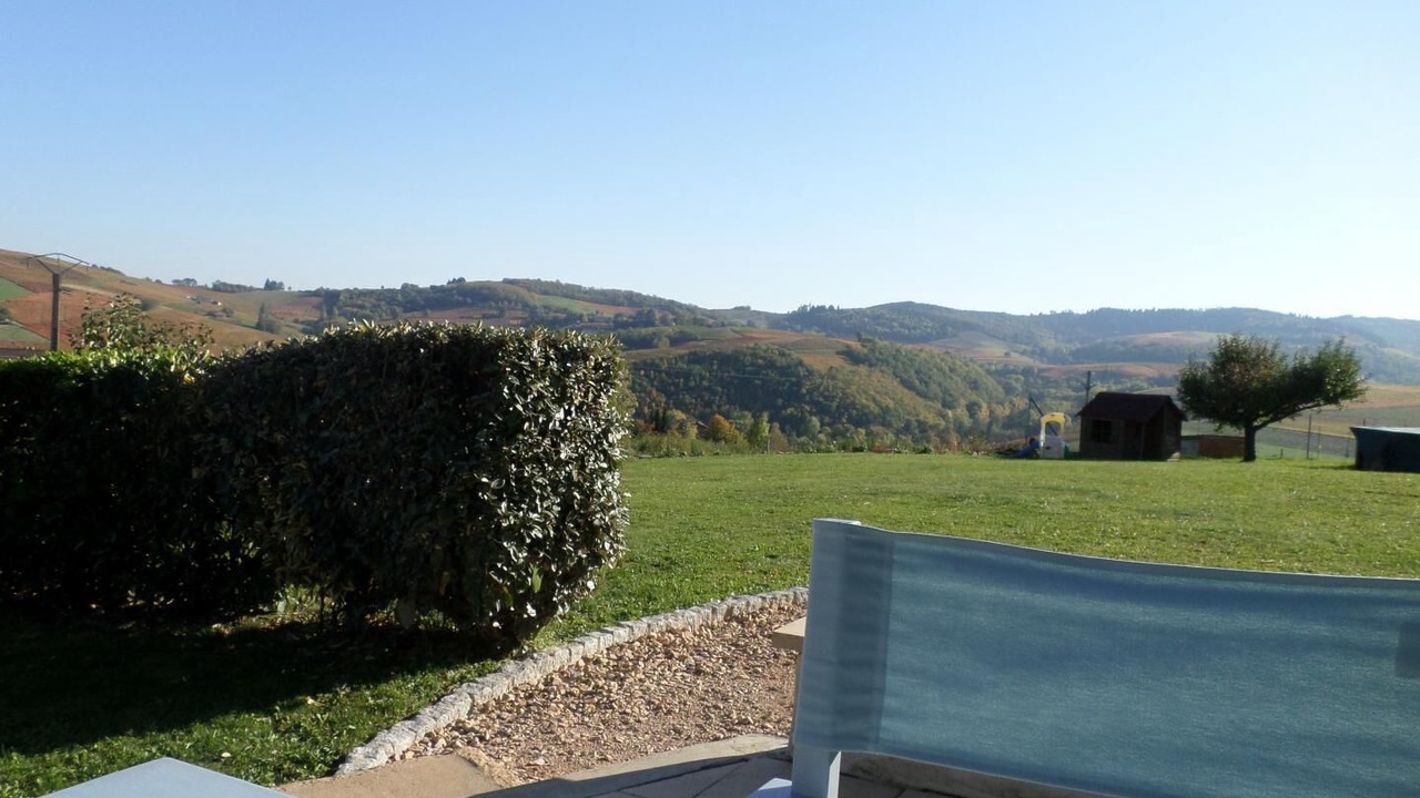 Photo of Outdoor in Emeringes