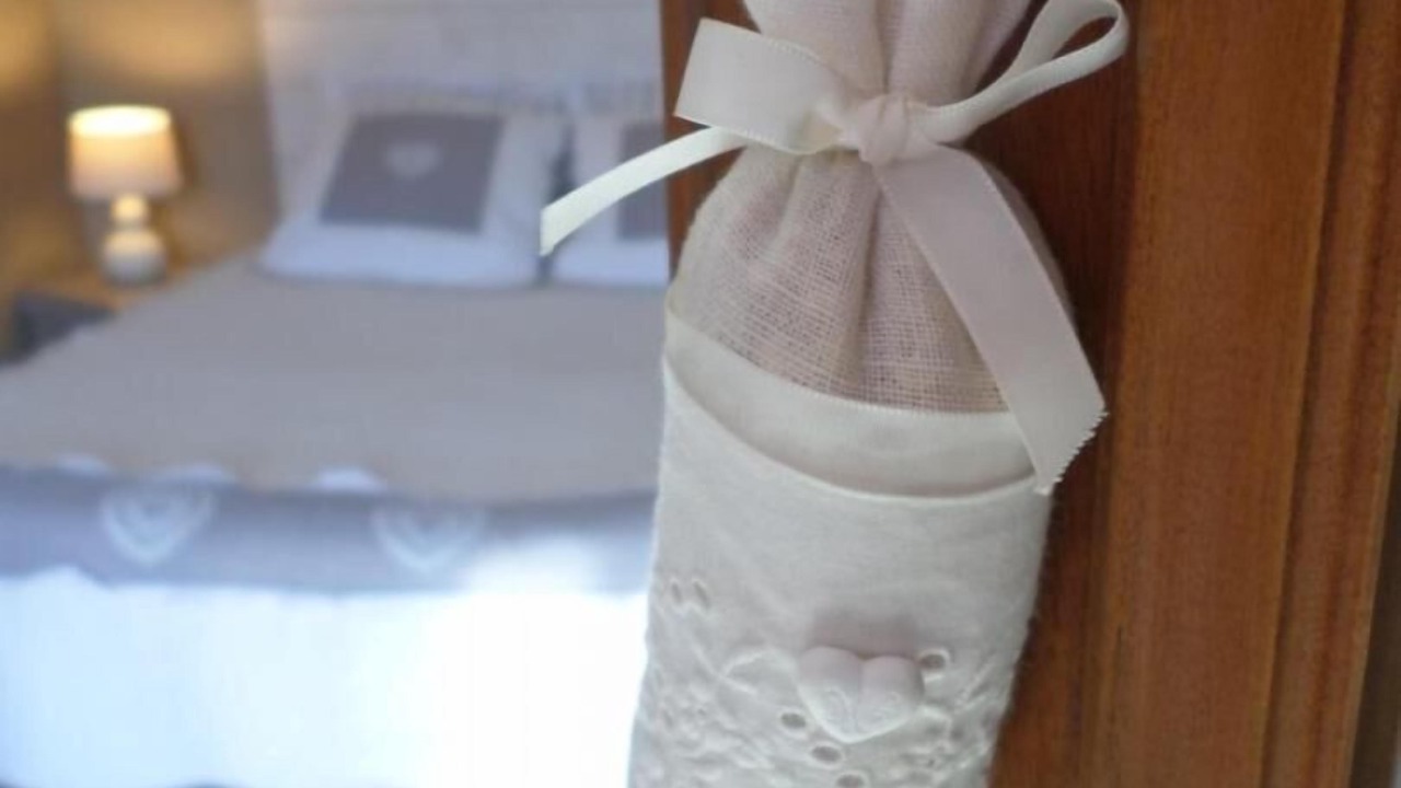 Photo of Bedroom in Emeringes