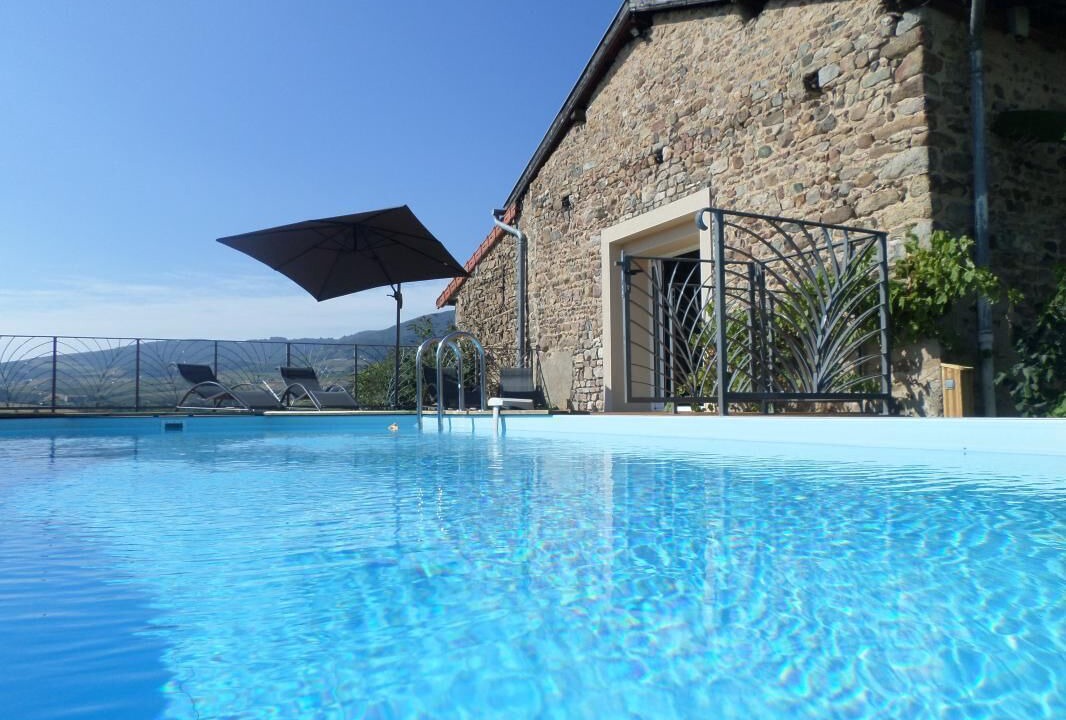 Photo of Outdoor in Emeringes