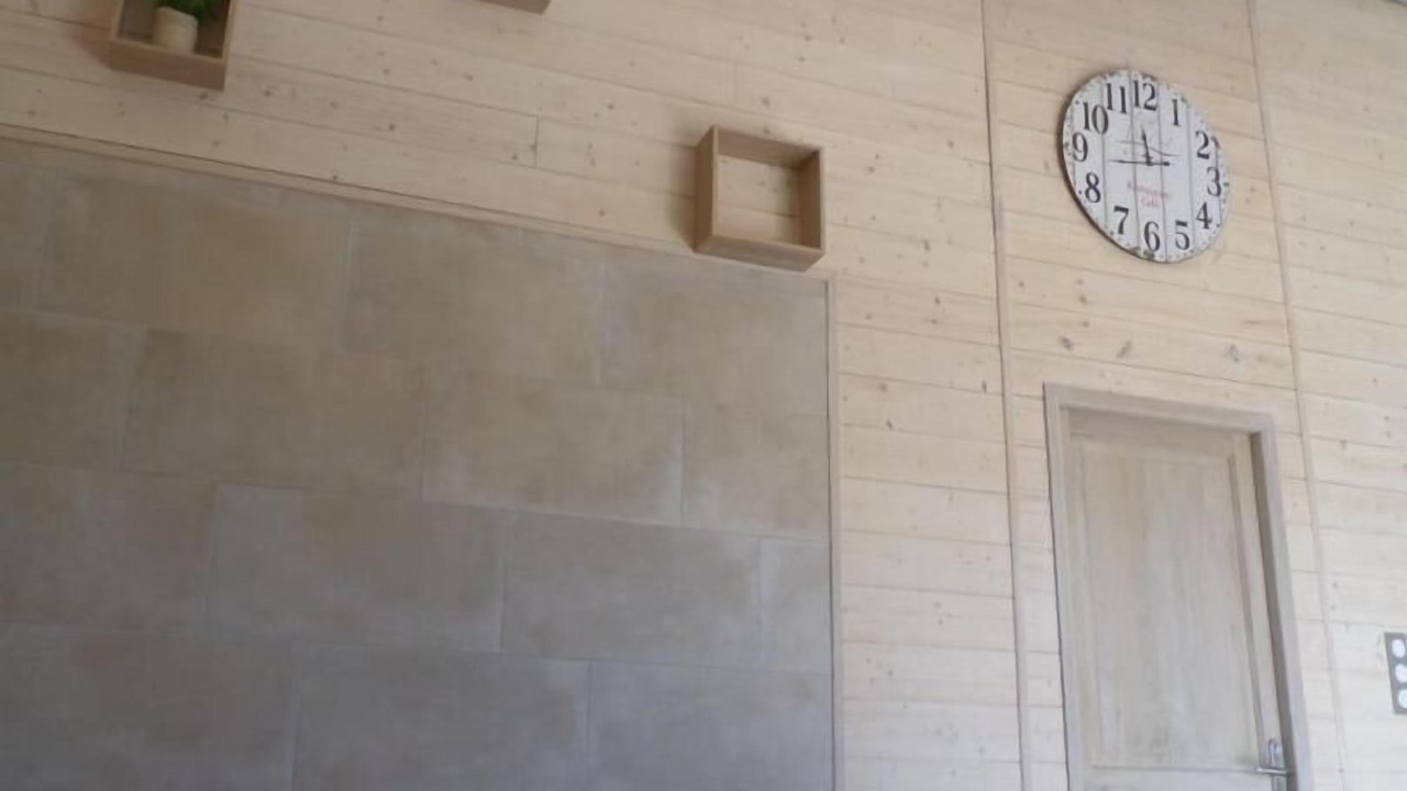 Photo of Others in Emeringes