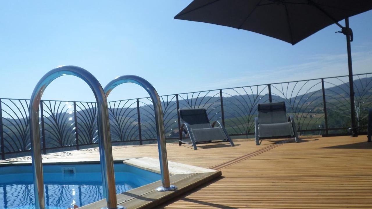 Photo of Outdoor in Emeringes