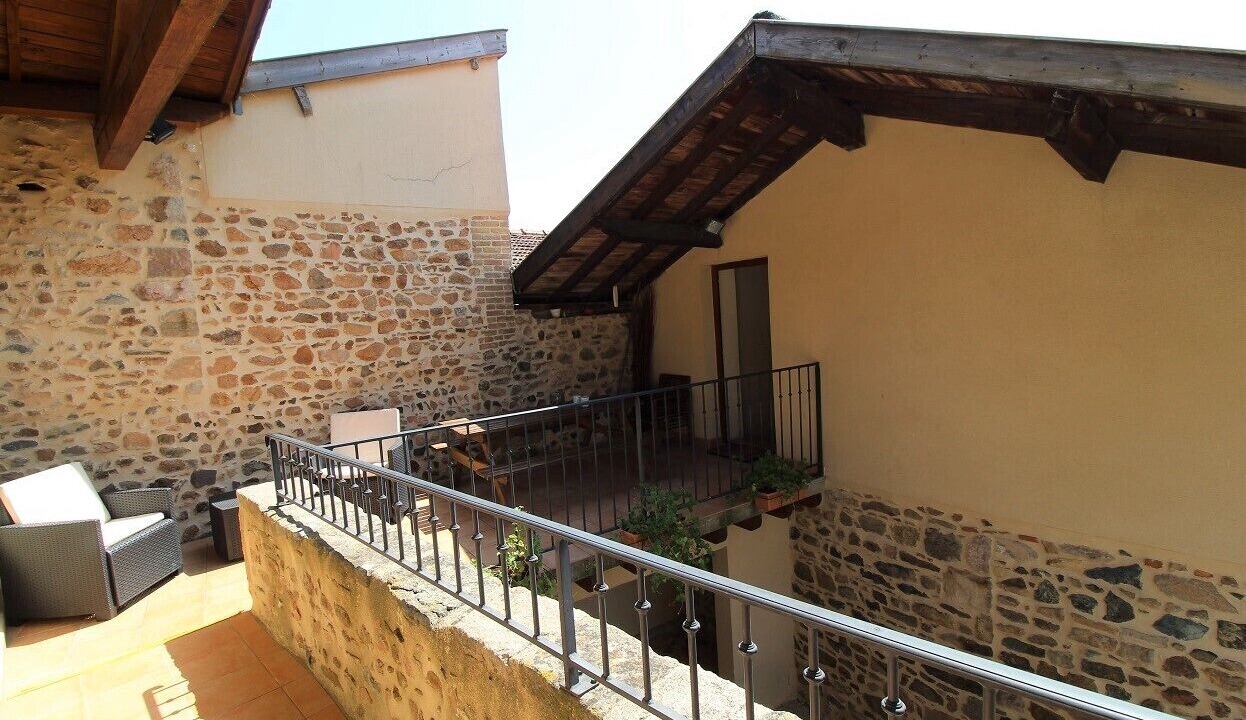 Photo of Patio Balcony in Vauxrenard
