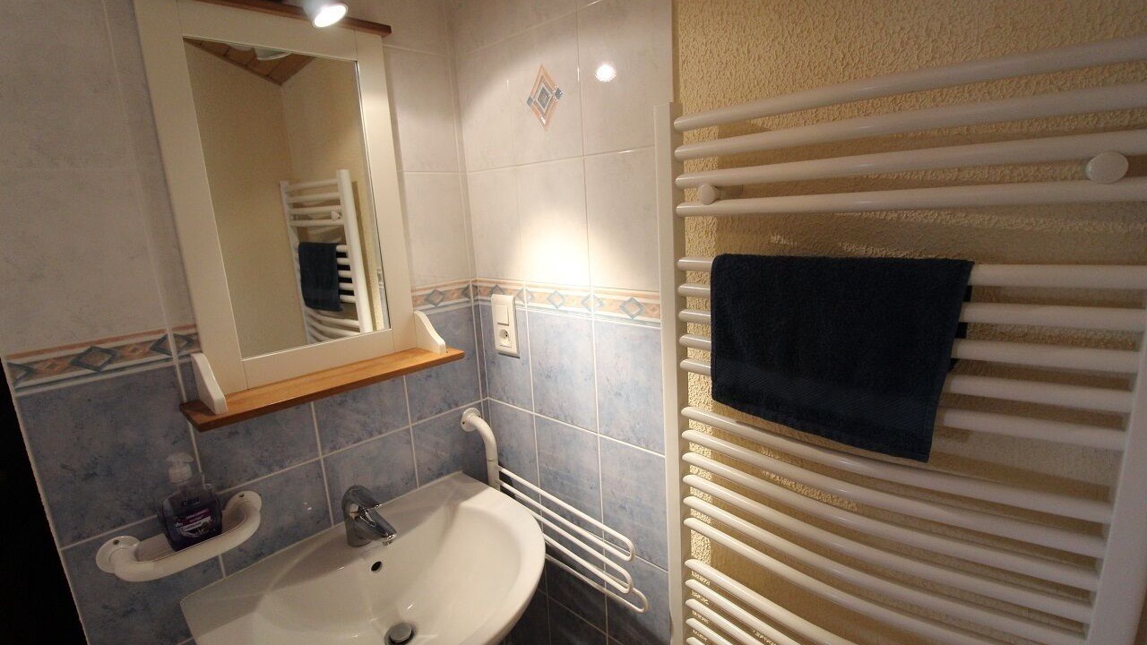 Photo of Bathroom in Vauxrenard