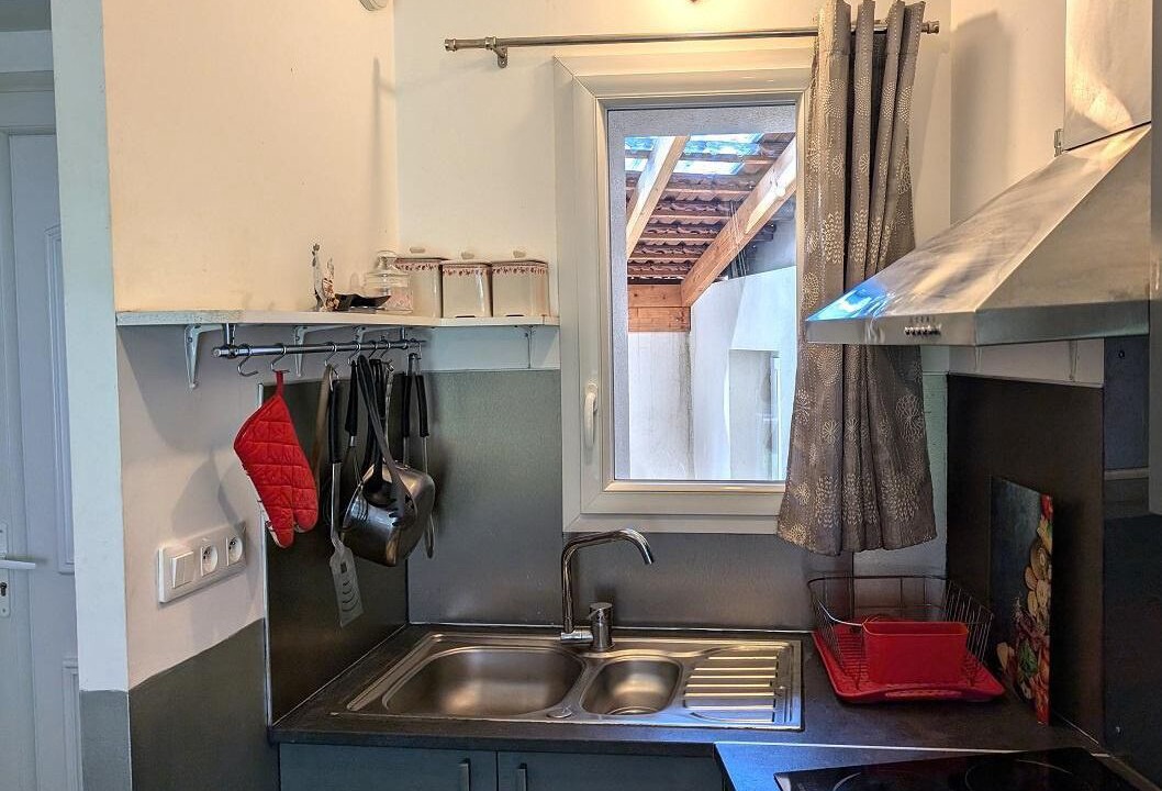 Photo of Kitchen in Toussieu