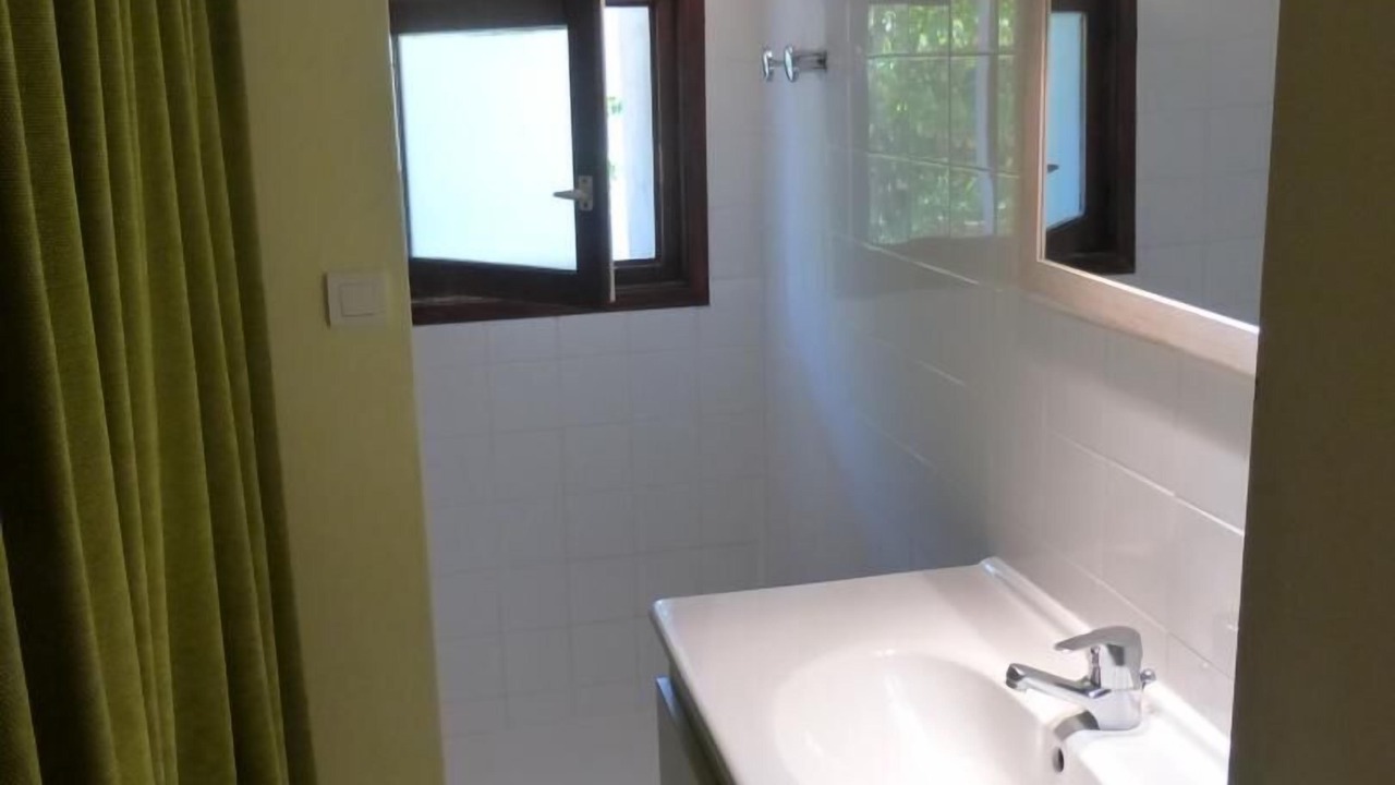 Photo of Bathroom in Marcy