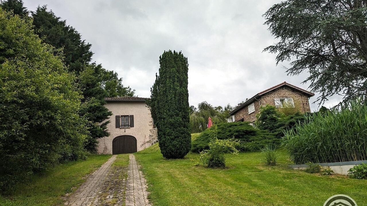 Photo of Outdoor in Ronno