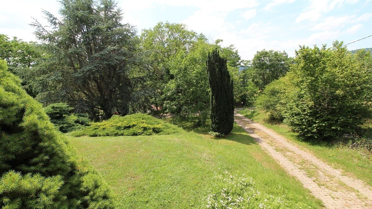 Photo of Outdoor in Ronno