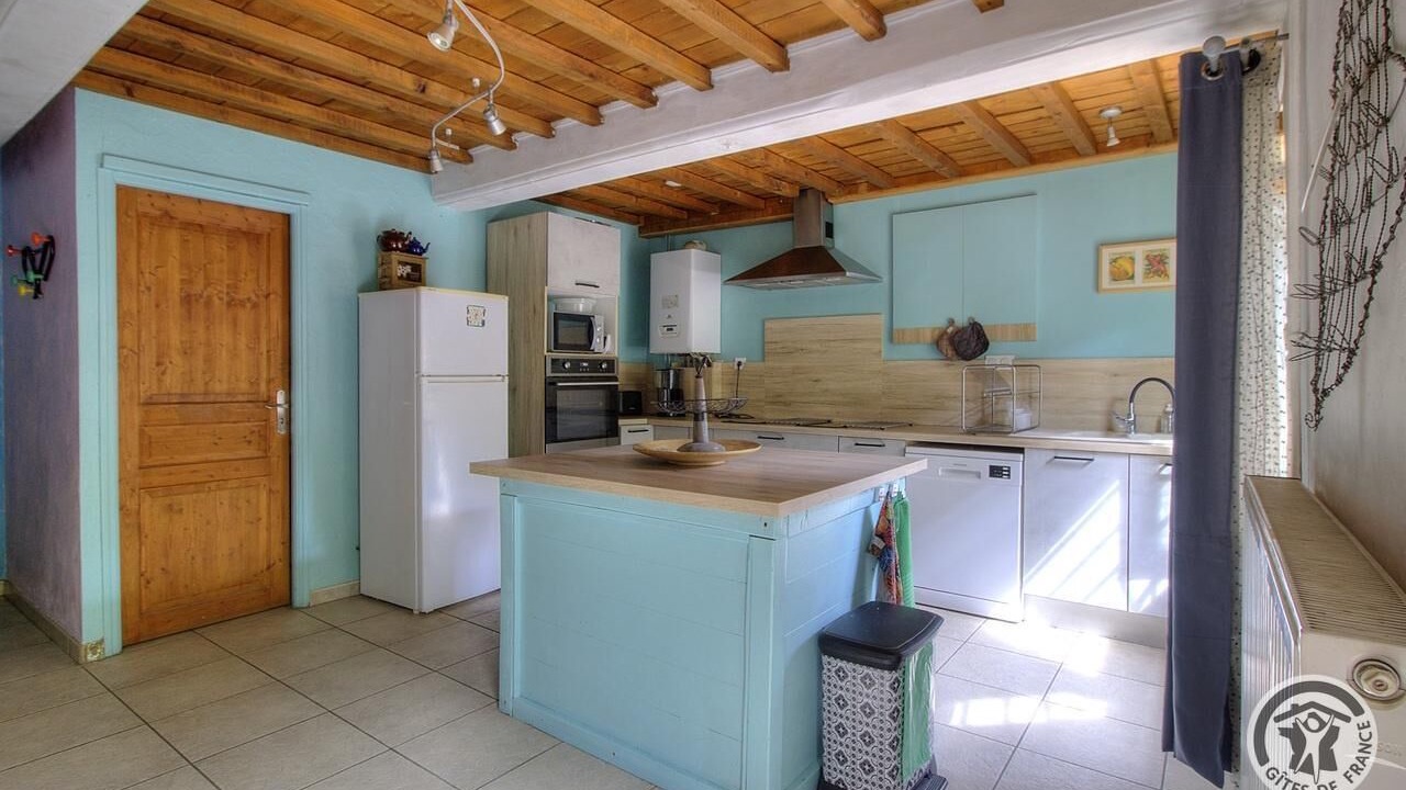 Photo of Kitchen in Vaulx En Velin Village