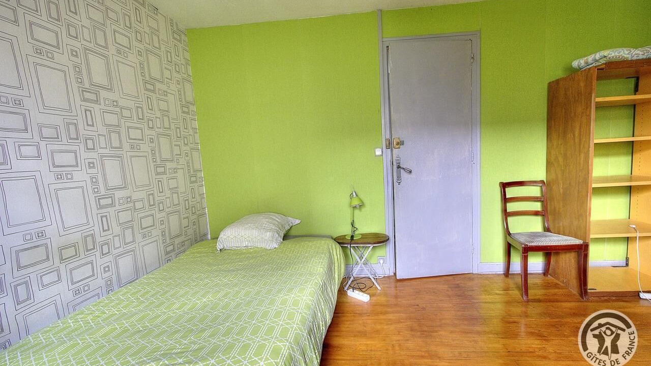 Photo of Bedroom in Vaulx En Velin Village