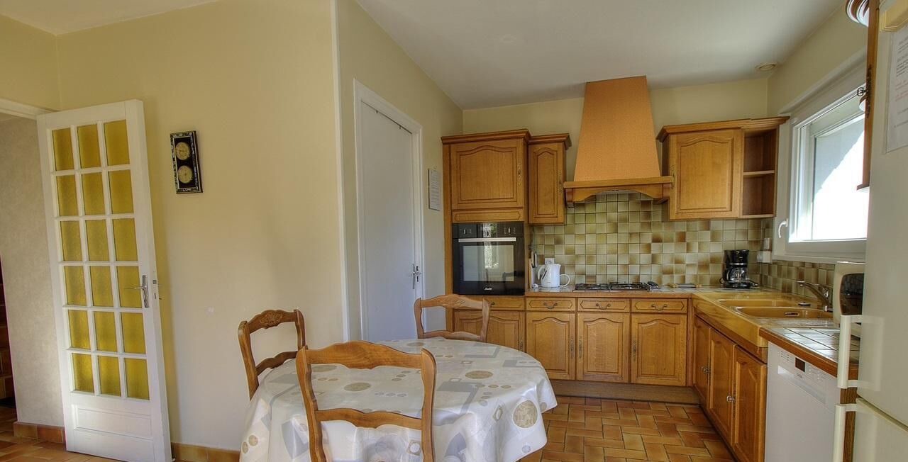 Photo of Kitchen in Saint-Genis-Laval