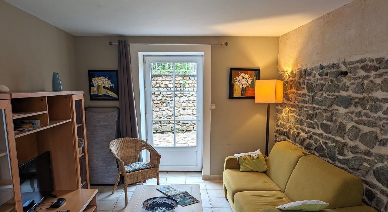 Photo of Livingroom in Le Perreon