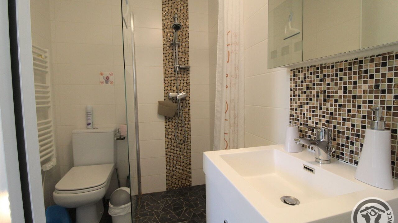 Photo of Bathroom in Saint-Andeol-le-Chateau