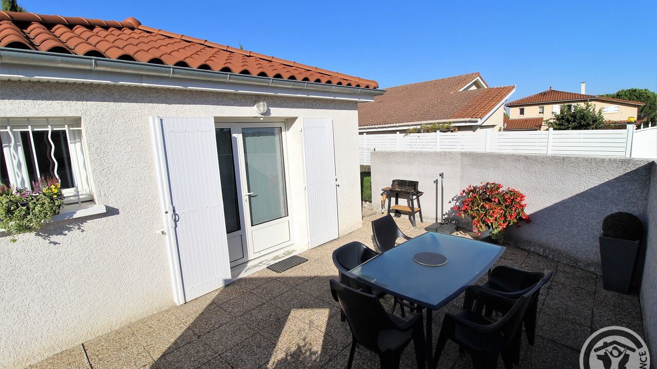 Photo of Outdoor in Saint-Andeol-le-Chateau