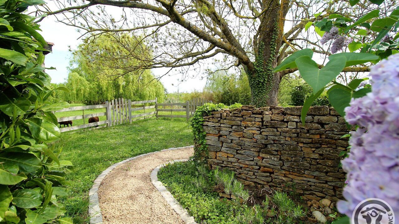 Photo of Outdoor in Lacenas