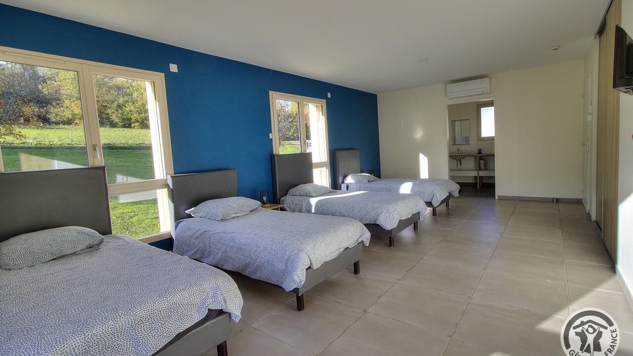 Photo of Others in Bibost