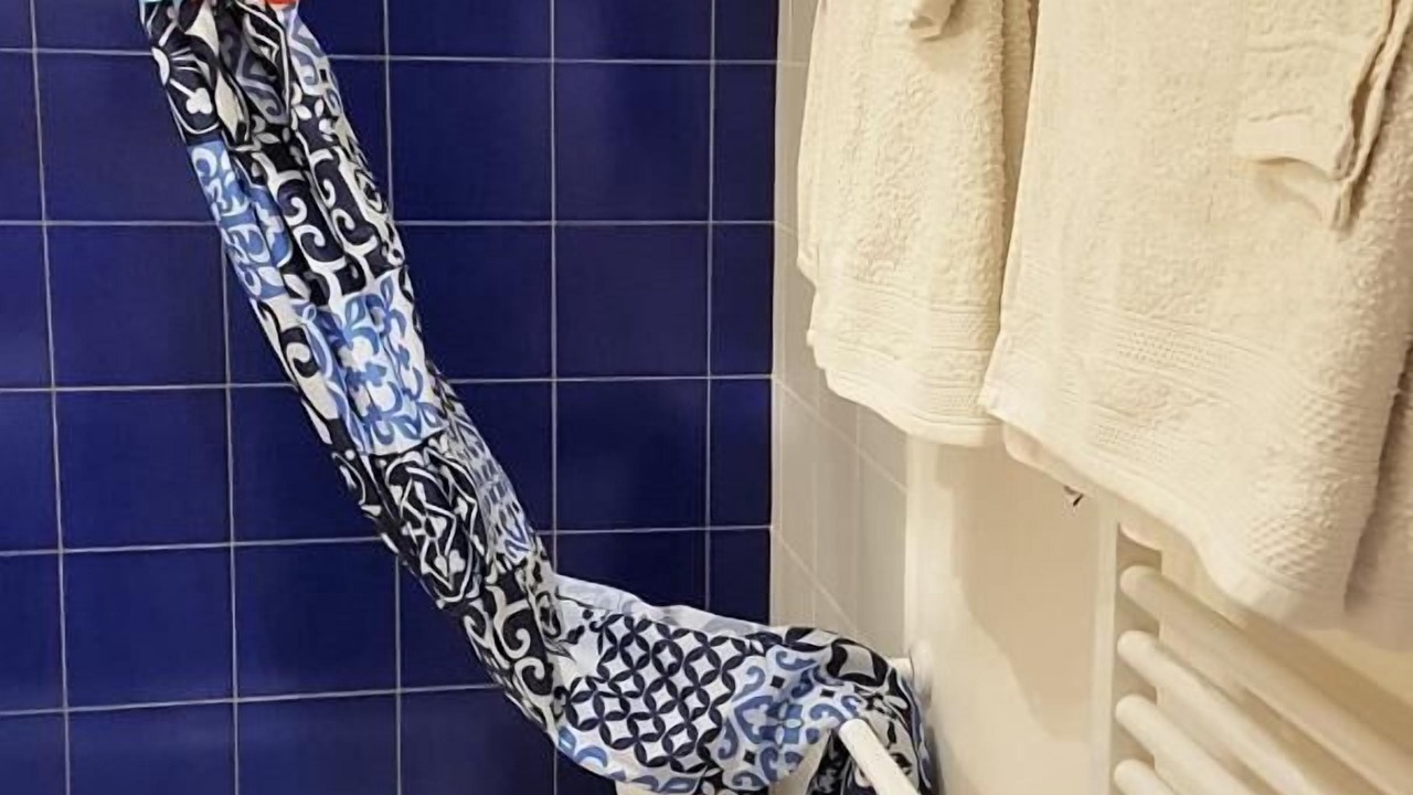 Photo of Bathroom in Moliere - Edgard Quinet