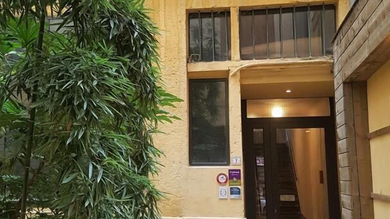 Photo of Outdoor in Moliere - Edgard Quinet