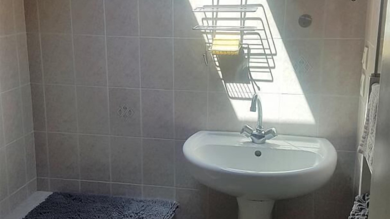Photo of Bathroom in Rontalon