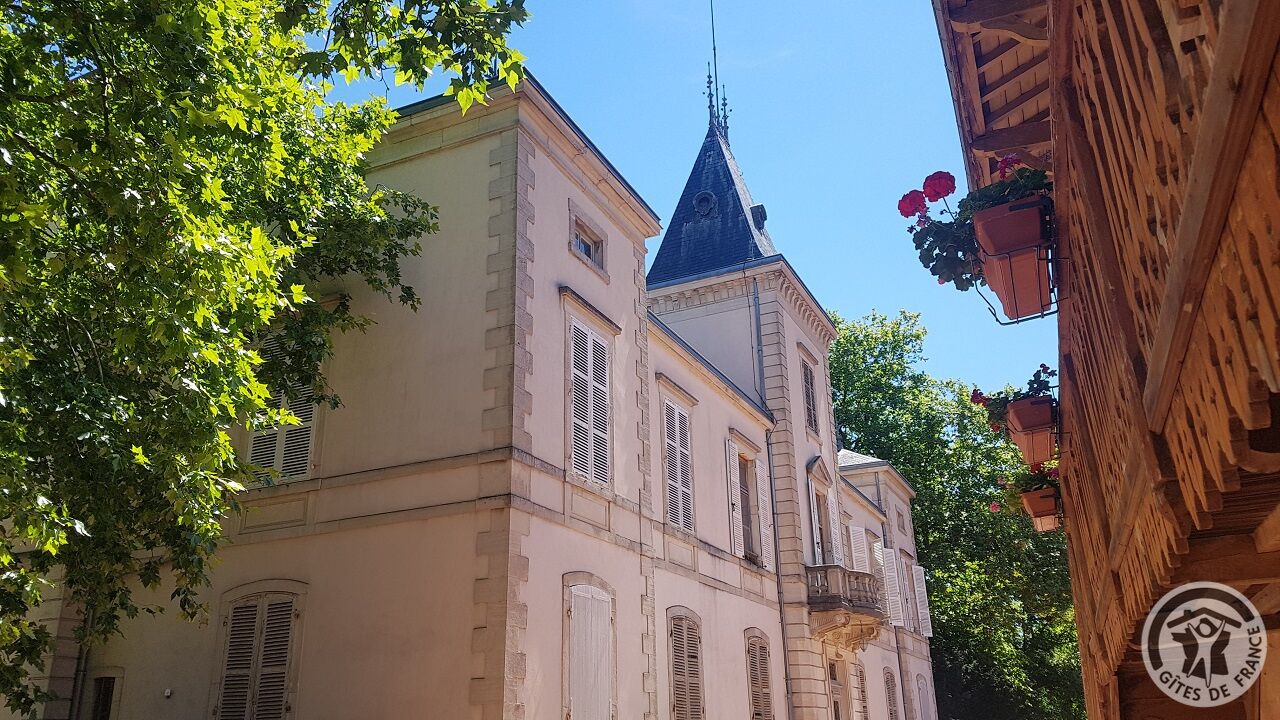 Photo of Outdoor in Emeringes