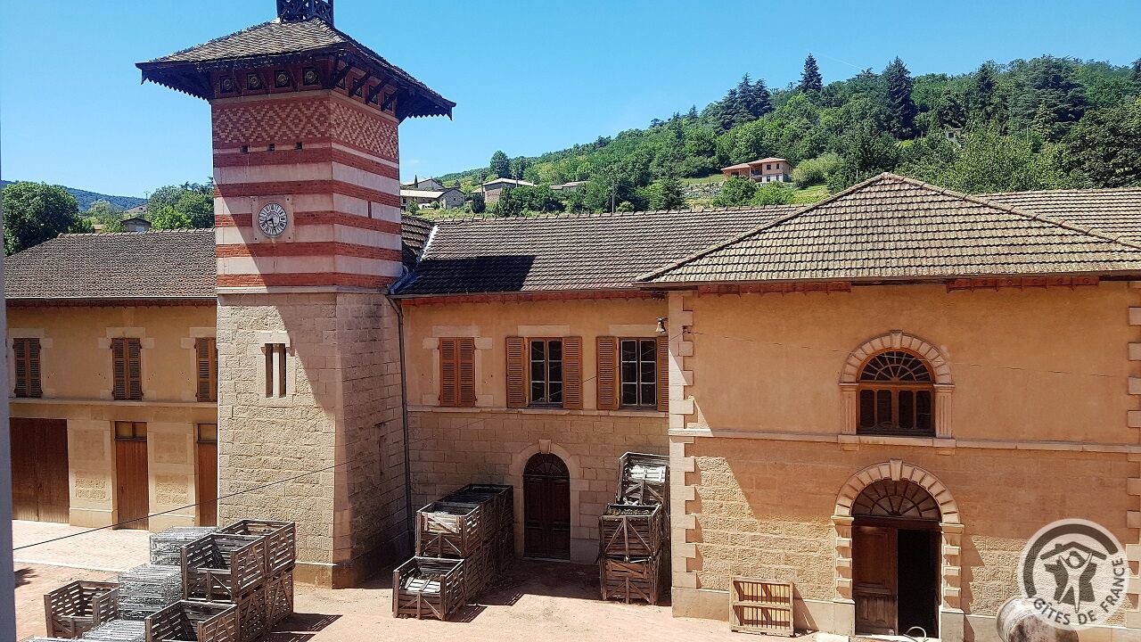 Photo of Outdoor in Emeringes