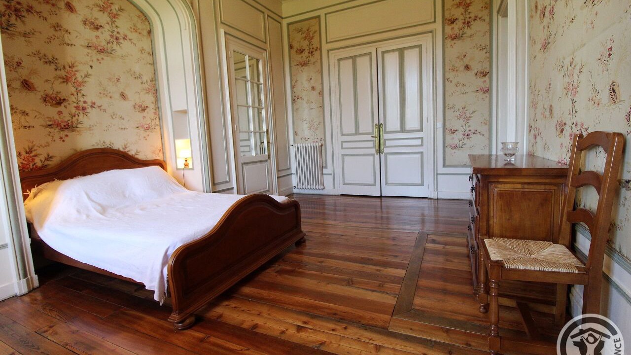 Photo of Bedroom in Emeringes