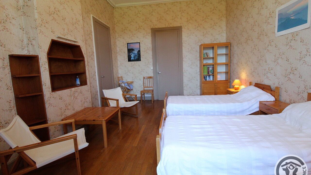 Photo of Bedroom in Emeringes