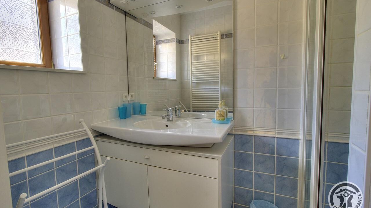 Photo of Bathroom in Fleurie