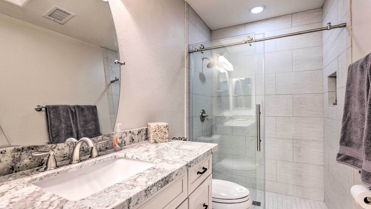 Photo of Bathroom in Oakwood