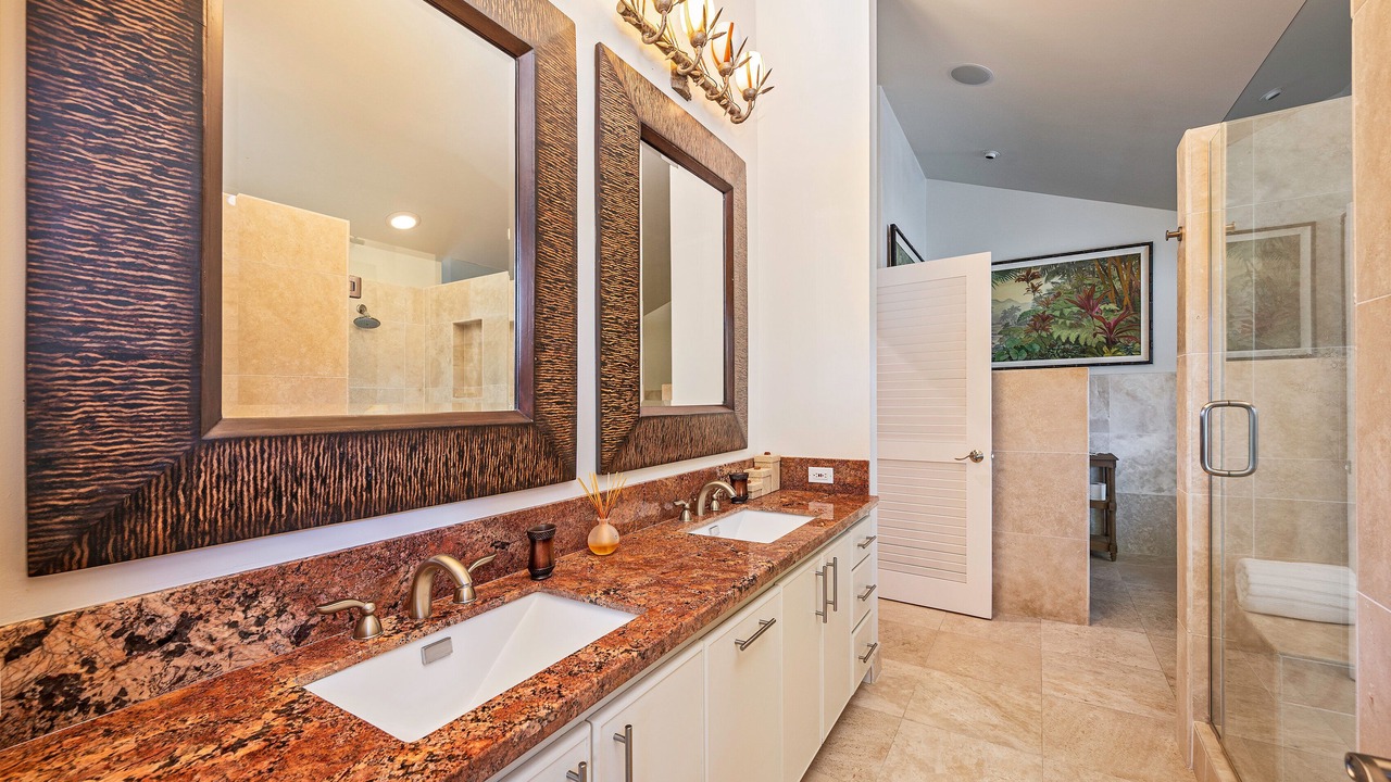 Photo of Bathroom in Kuliouou - Kalani Iki