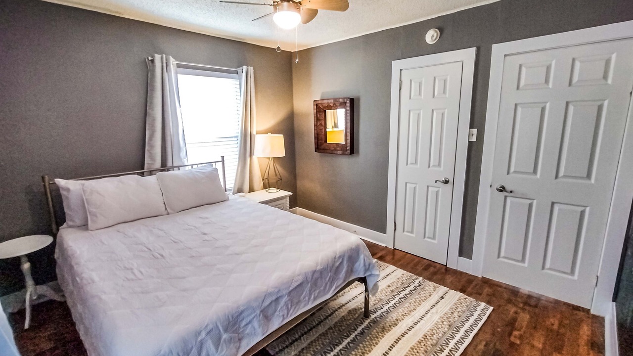 Photo of Bedroom in Hattiesburg