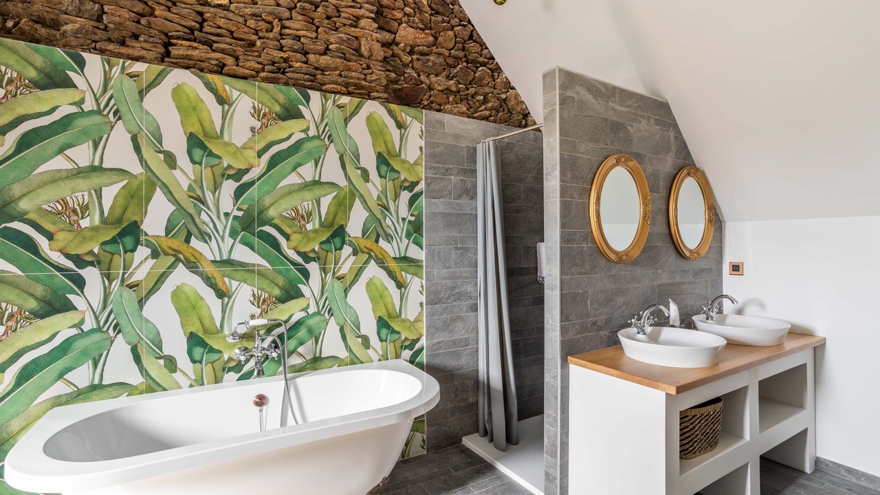 Photo of Bathroom in Saint-Coulomb