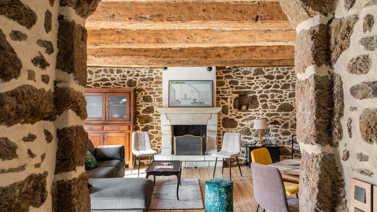Photo of Livingroom in Saint-Coulomb