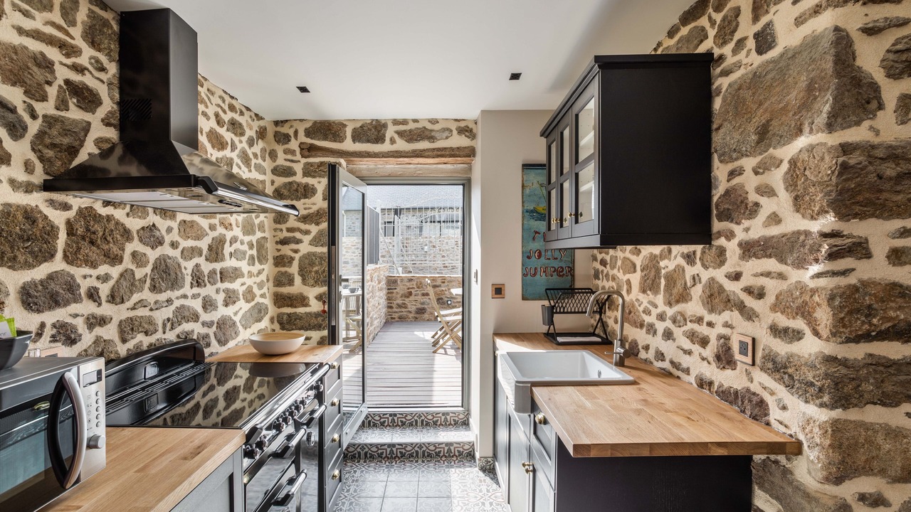Photo of Kitchen in Saint-Coulomb