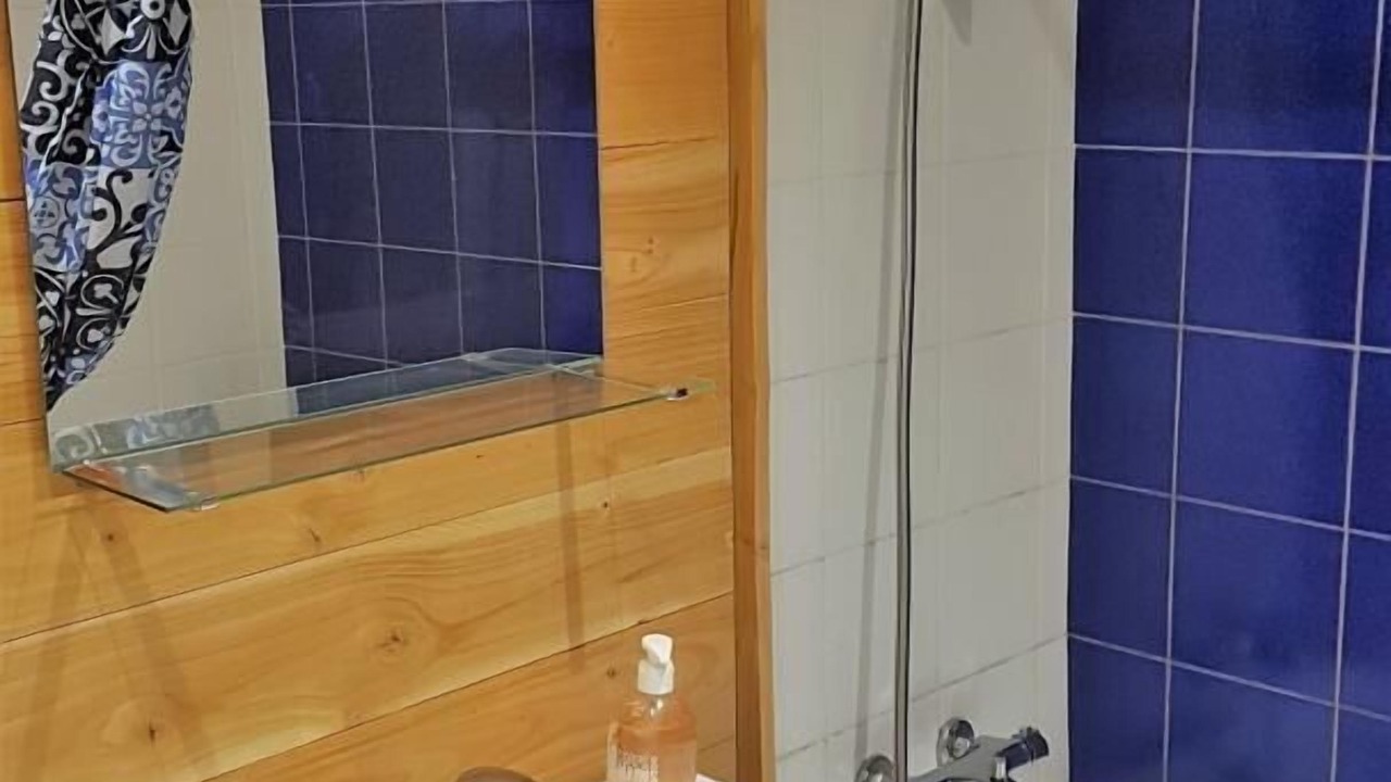 Photo of Bathroom in Moliere - Edgard Quinet