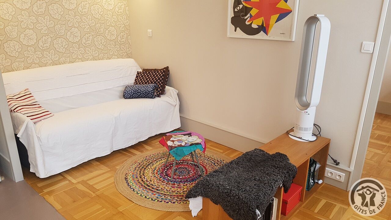 Photo of Livingroom in Moliere - Edgard Quinet