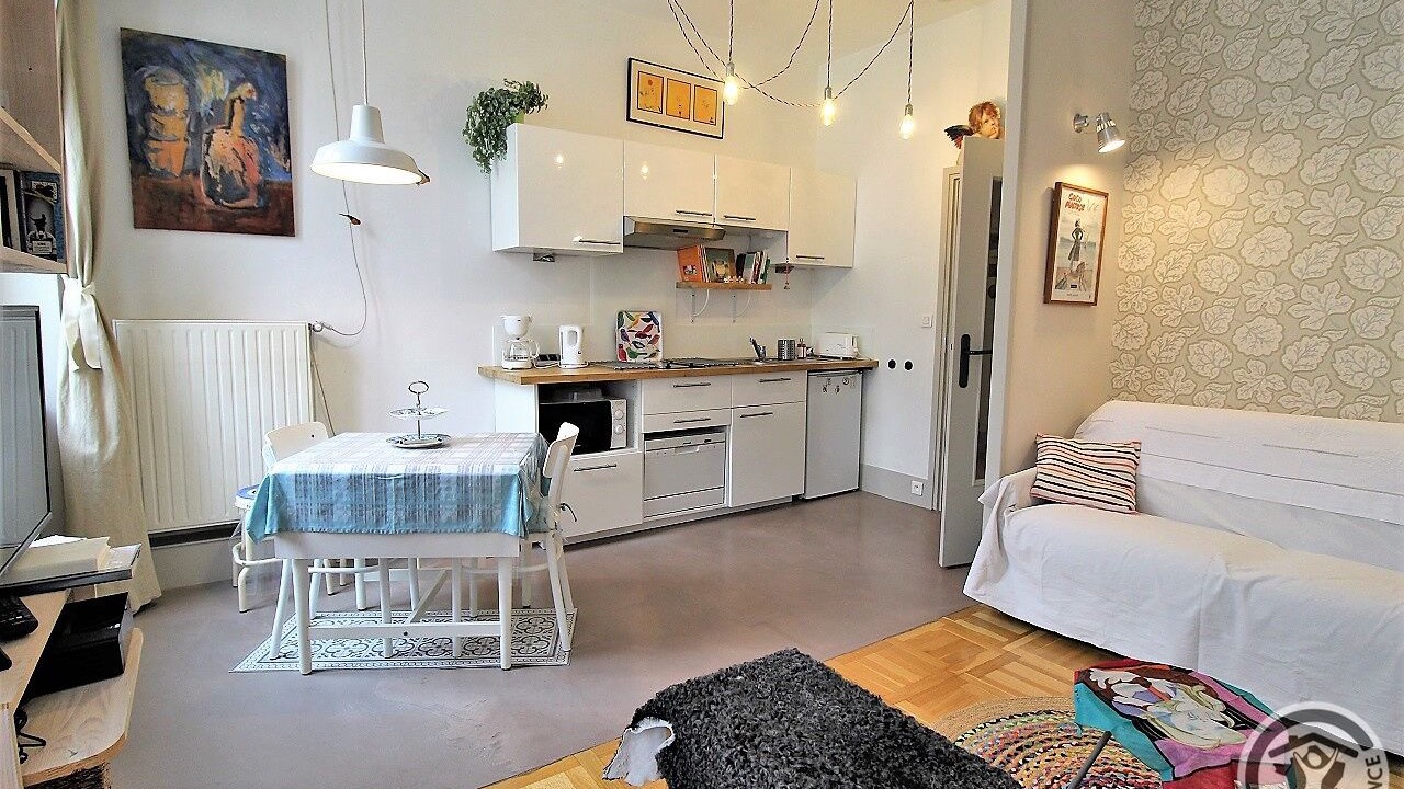 Photo of Livingroom in Moliere - Edgard Quinet