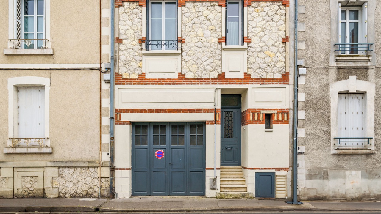Photo of Outdoor in Tours