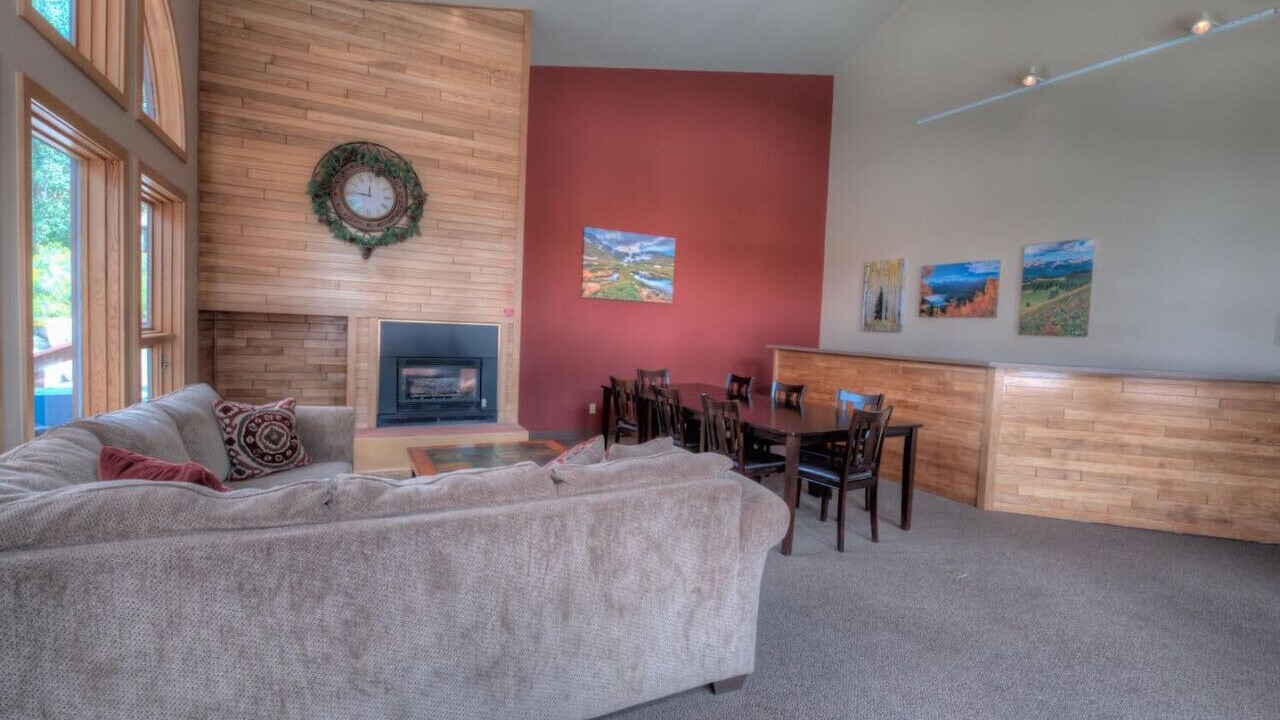Photo of Livingroom in Dillon