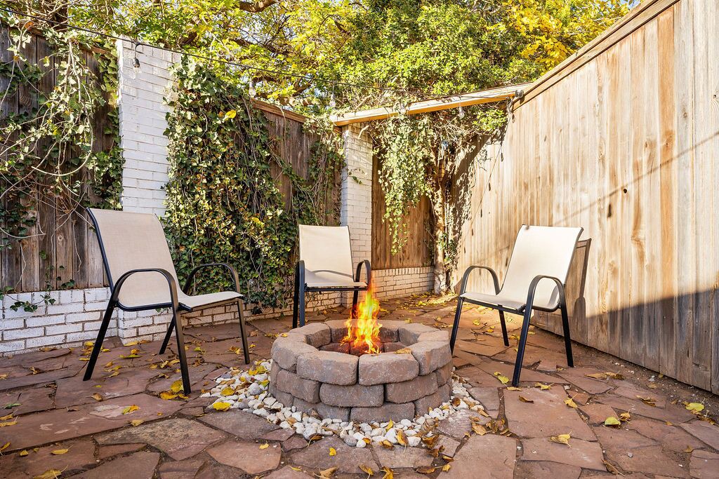 Photo of Patio Balcony in Heart of Lubbock