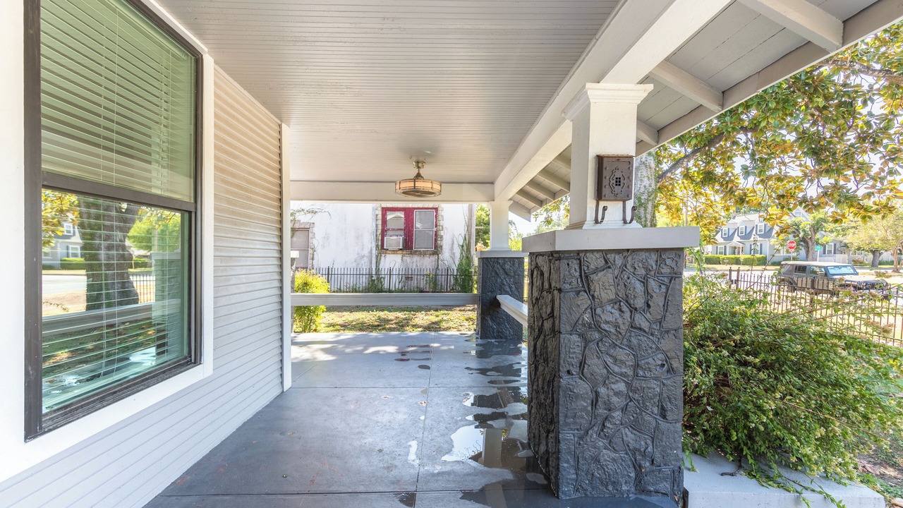 Photo of Outdoor in Highland Park