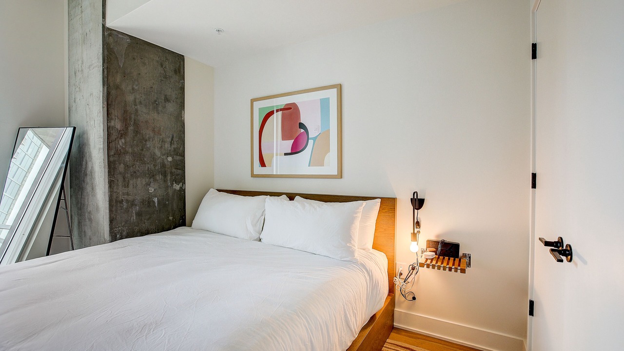 Photo of Bedroom in Rainey Street Historic District