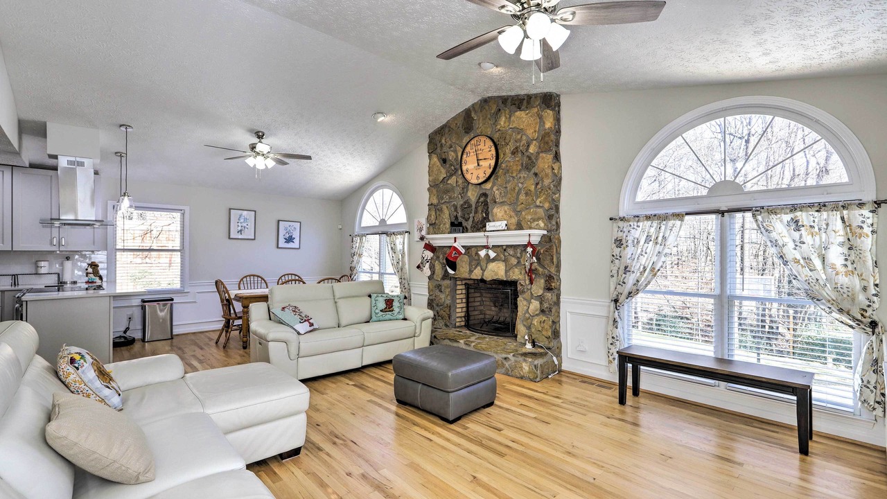 Photo of Bedroom in Suwanee