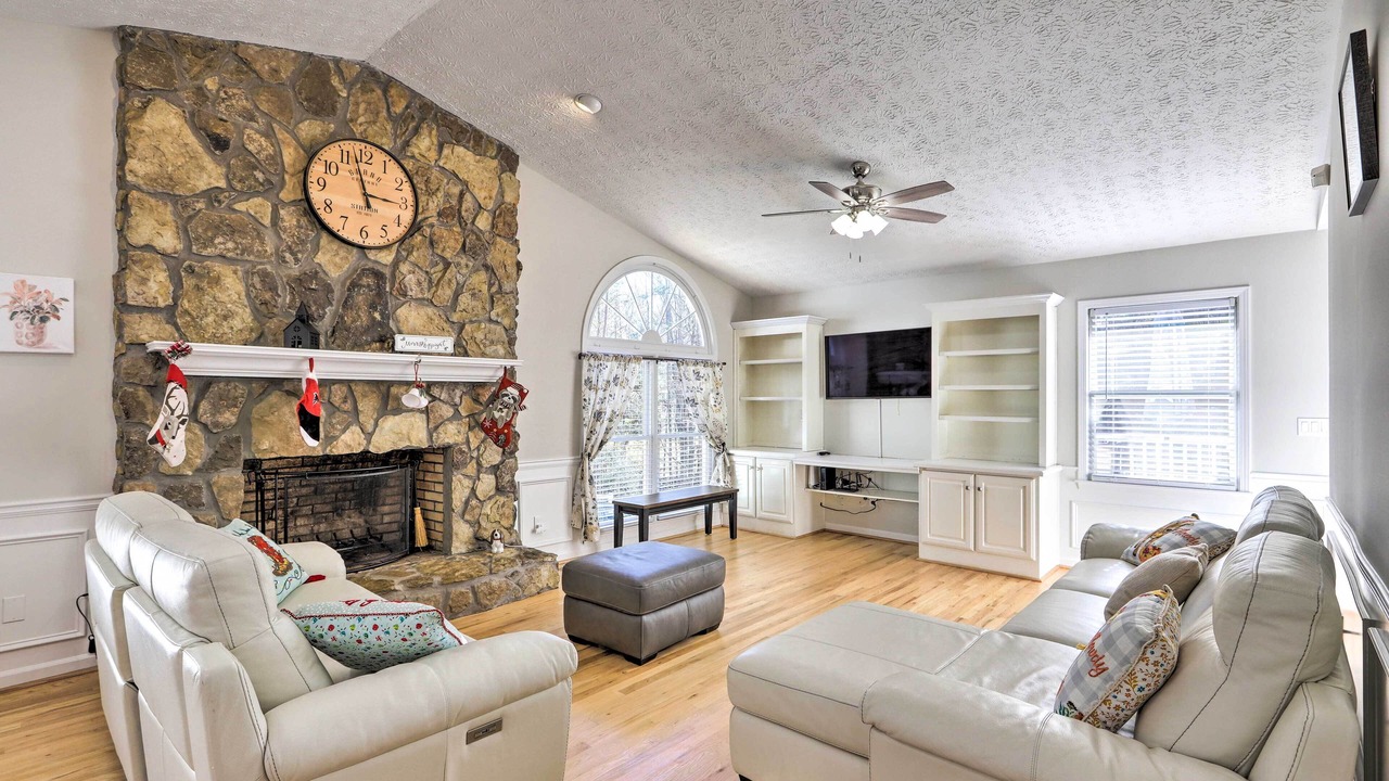 Photo of Others in Suwanee