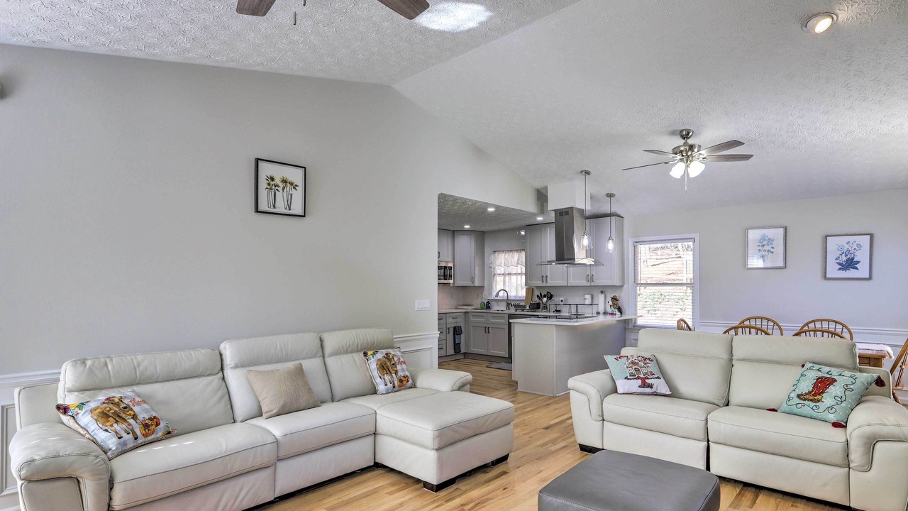 Photo of Bedroom in Suwanee