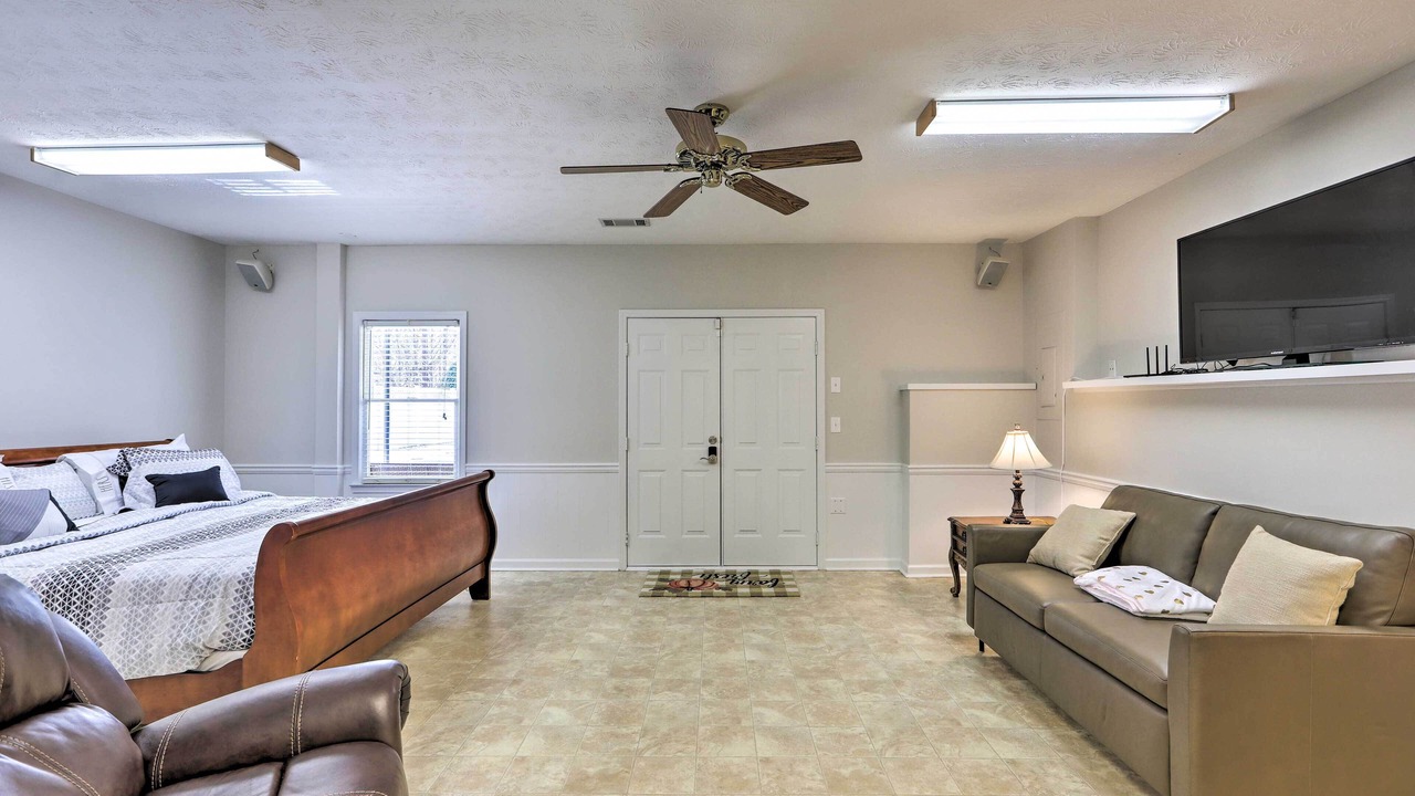 Photo of Others in Suwanee