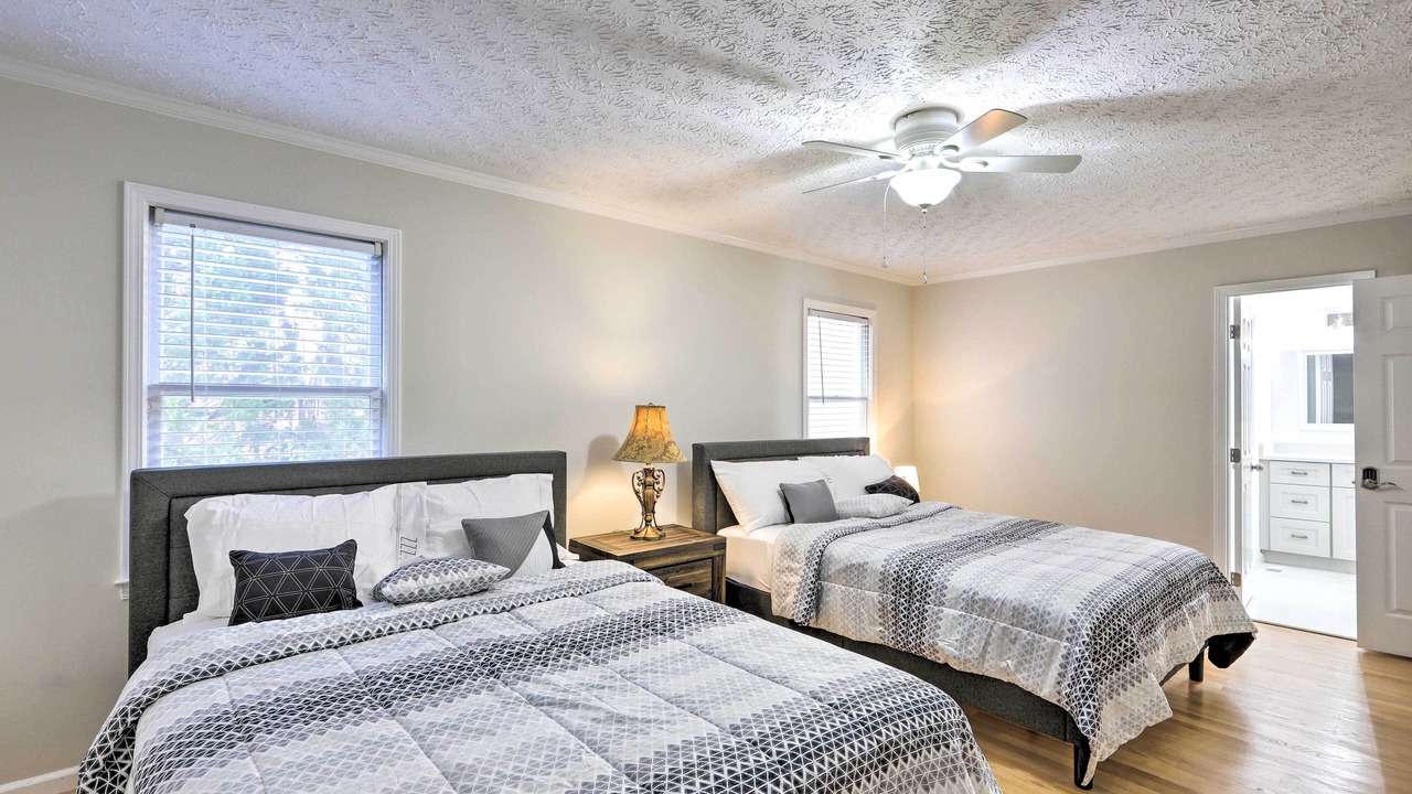 Photo of Others in Suwanee