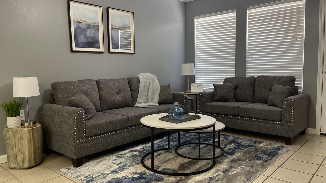 Photo of Livingroom in Gray
