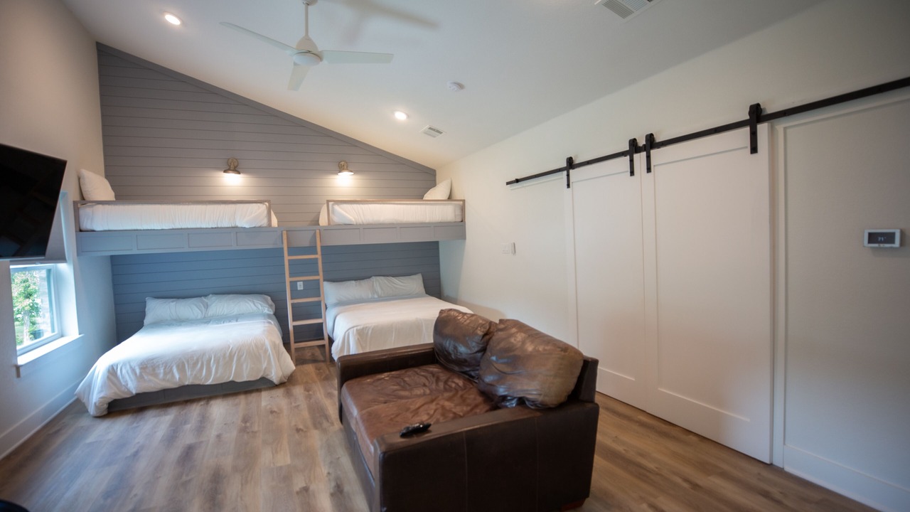 Photo of Bedroom in Malakoff